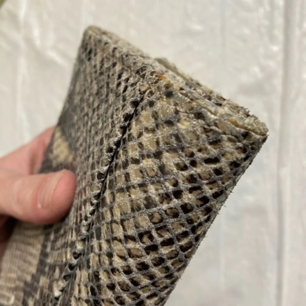 Michael kors snakeskin embossed wallet